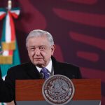 El Presidente de México, Andrés Manuel López Obrador, habla hoy durante una rueda de prensa matutina en Palacio Nacional, en Ciudad de México (México). EFE/Sáshenka Gutiérrez