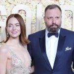 Emma Stone y Yorgos Lanthimos (R) llegan a la 81ª ceremonia anual de los Golden Globe Awards en el Beverly Hilton Hotel de Beverly Hills, California EFE/EPA/ALLISON DINNER