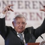 El presidente de México, Andrés Manuel López Obrador, habla hoy durante su conferencia de prensa matutina en Palacio Nacional, en Ciudad de México (México). EFE/Isaac Esquivel