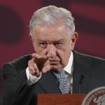 El presidente de México, Andrés Manuel López Obrador, habla hoy durante su conferencia de prensa matutina en Palacio Nacional, en Ciudad de México (México). EFE/Isaac Esquivel