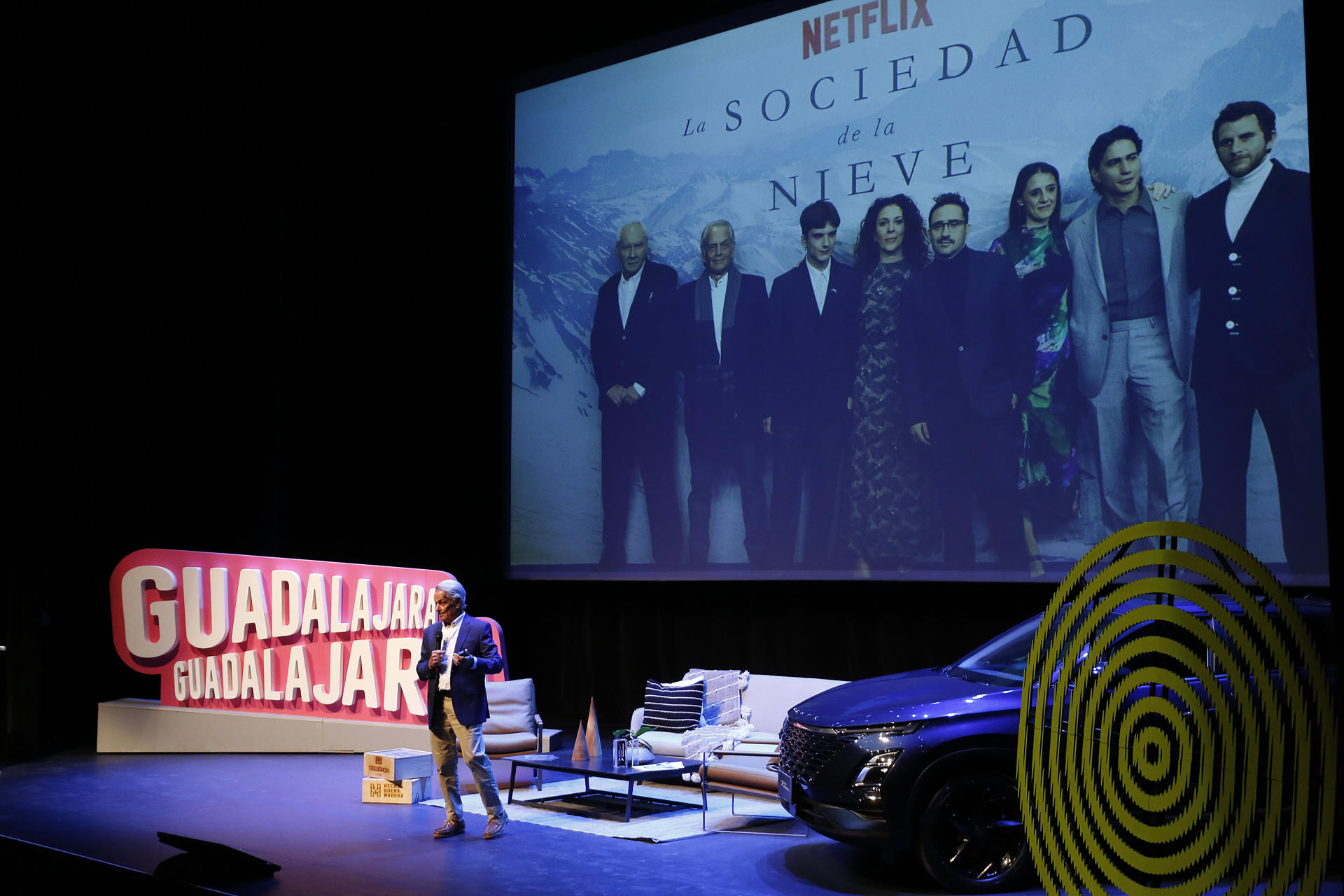 El uruguayo Eduardo Strauch, uno de los 16 sobrevivientes del accidente aéreo de Los Andes en 1972 habla durante una conferencia de prensa hoy, en la ciudad de Guadalajara, Jalisco (México). EFE/Francisco Guasco
