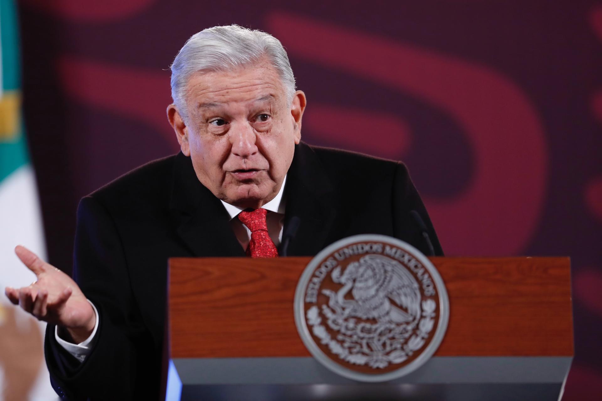 El Presidente de México, Andrés Manuel López Obrador, participa durante una rueda de prensa matutina en Palacio Nacional en Ciudad de México (México). EFE/Sáshenka Gutiérrez
