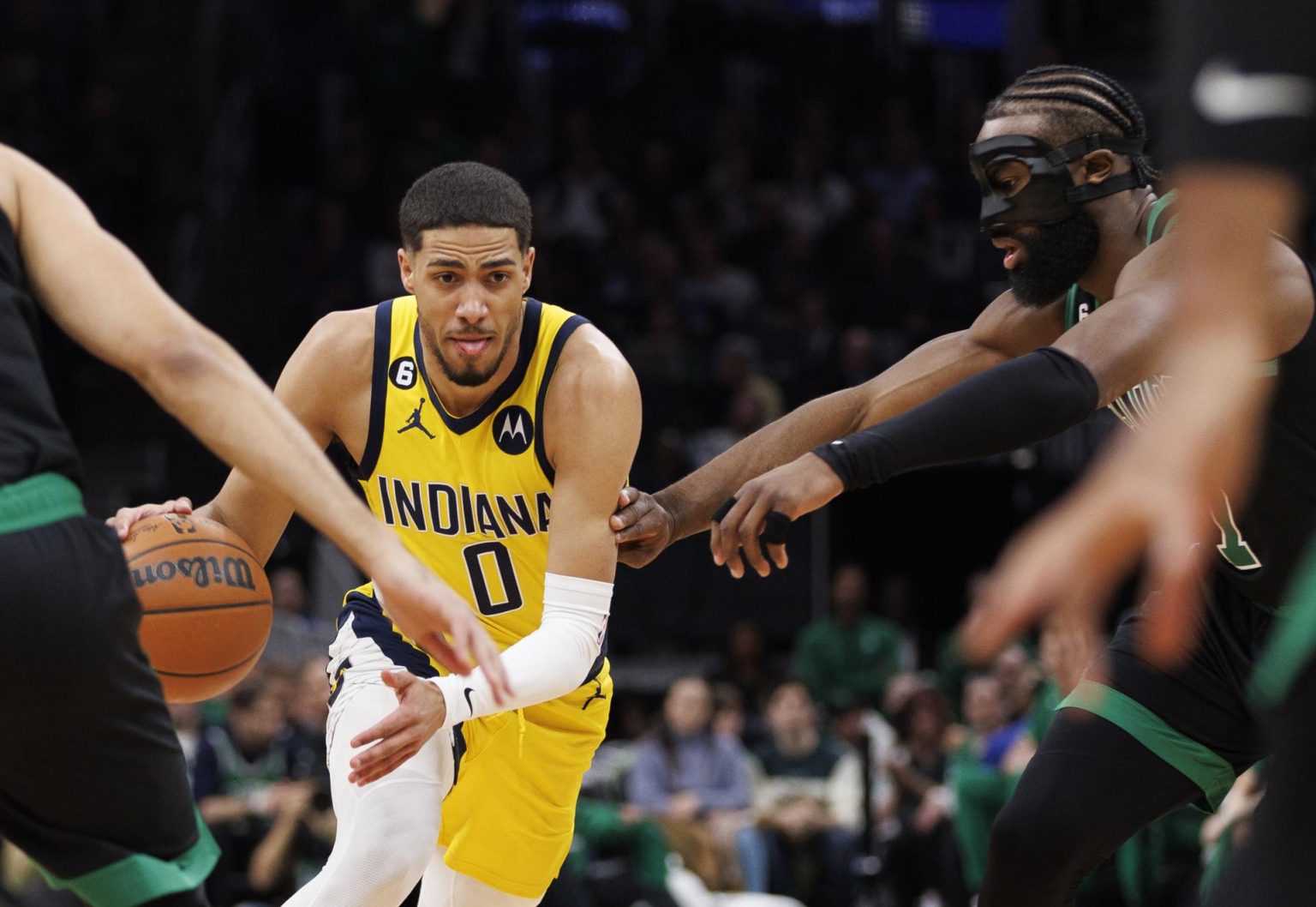 El jugador de los Indiana Pacers Tyrese Haliburton (i), en una fotografía de archivo. EFE/Cj Gunther