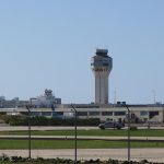 Imagen de archivo en donde se observan varios aviones en un hangar en el aeropuerto internacional Luis Muñoz Marín en Carolina, cerca de San Juan (Puerto Rico). EFE/Jorge Muñiz