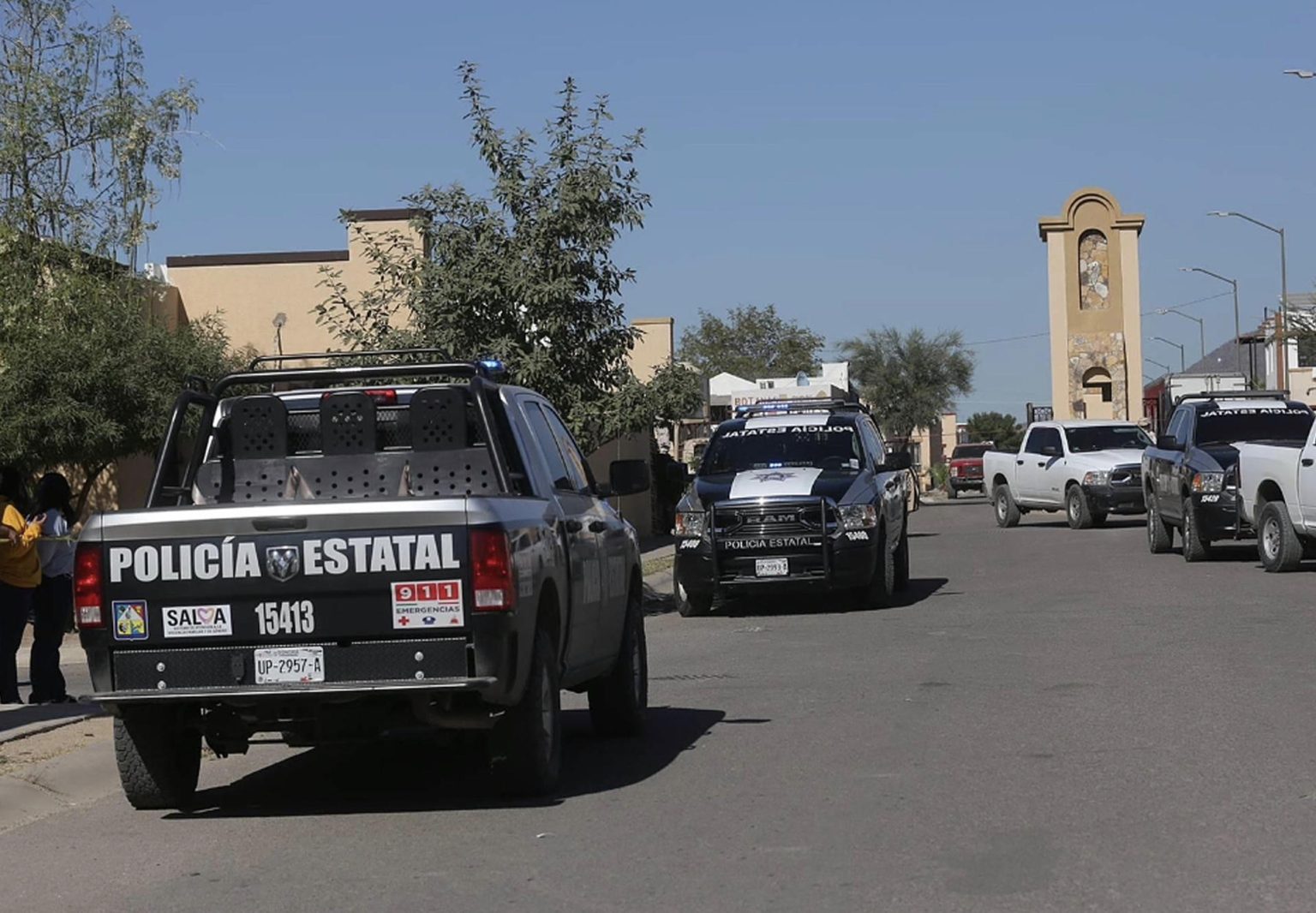 Miembros de la policía Estatal vigilan una de las calles del Municipio de Guaymas en el estado de Sonora (México). Imagen de archivo. EFE/ Daniel Sánchez