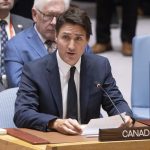 Fotografía de archivo del 20 de septiembre de 2023 donde aparece el primer ministro de Canadá, Justin Trudeau, mientras habla durante una reunión del Consejo de Seguridad de las Naciones Unidas sobre la guerra entre Ucrania y Rusia, en Nueva York (EE.UU.). EFE/Justin Lane