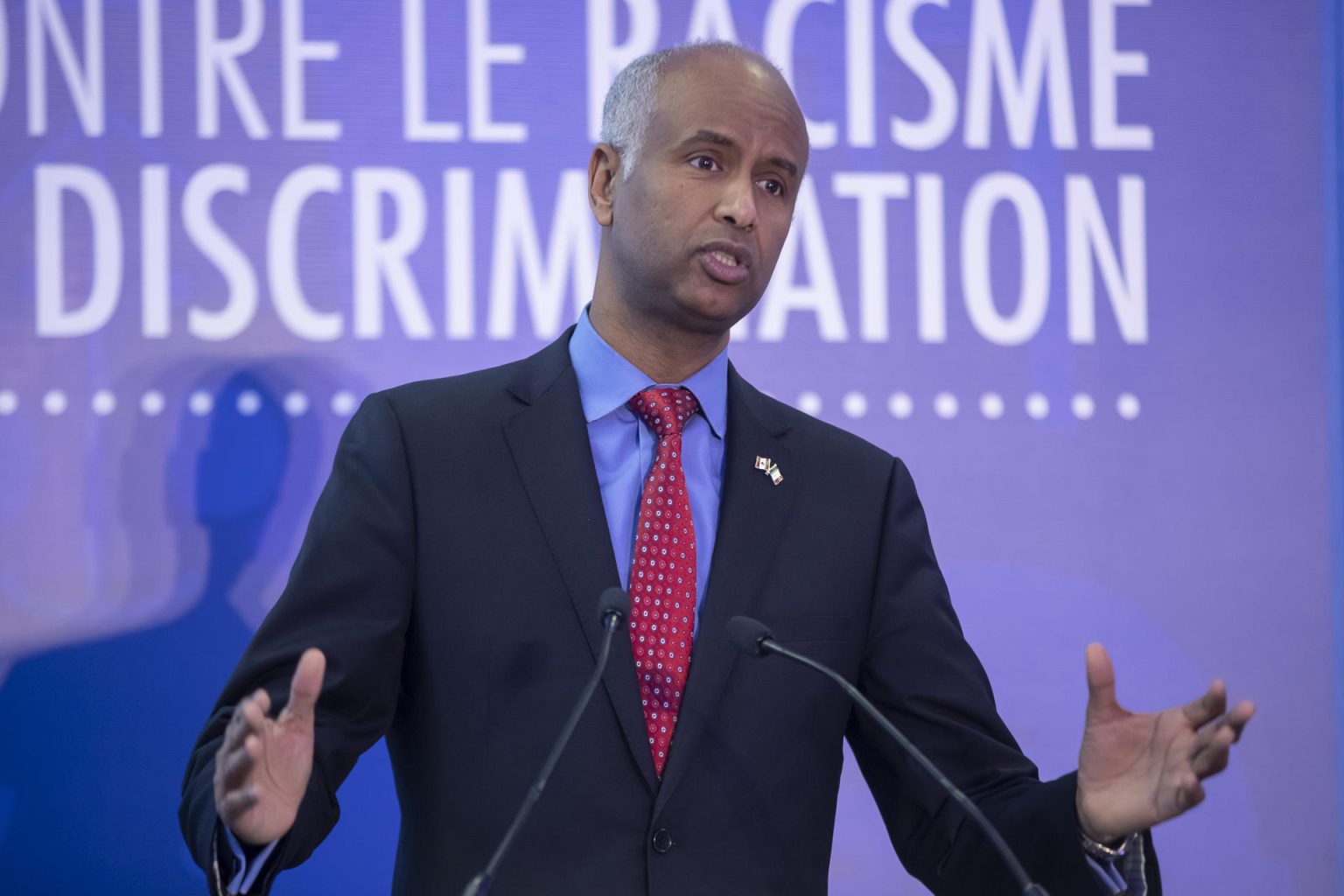 Fotografía de archivo del ministro de Desarrollo Internacional de Canadá, Ahmed Hussen. EFE/Isaac Esquivel