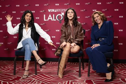 Las actrices mexicanas Bárbara del Regil (i), Epy Vélez (c) y Cynthia Klitbo hablan en una entrevista con EFE, el 31 de enero de 2024, en Ciudad de México (México). EFE/José Méndez