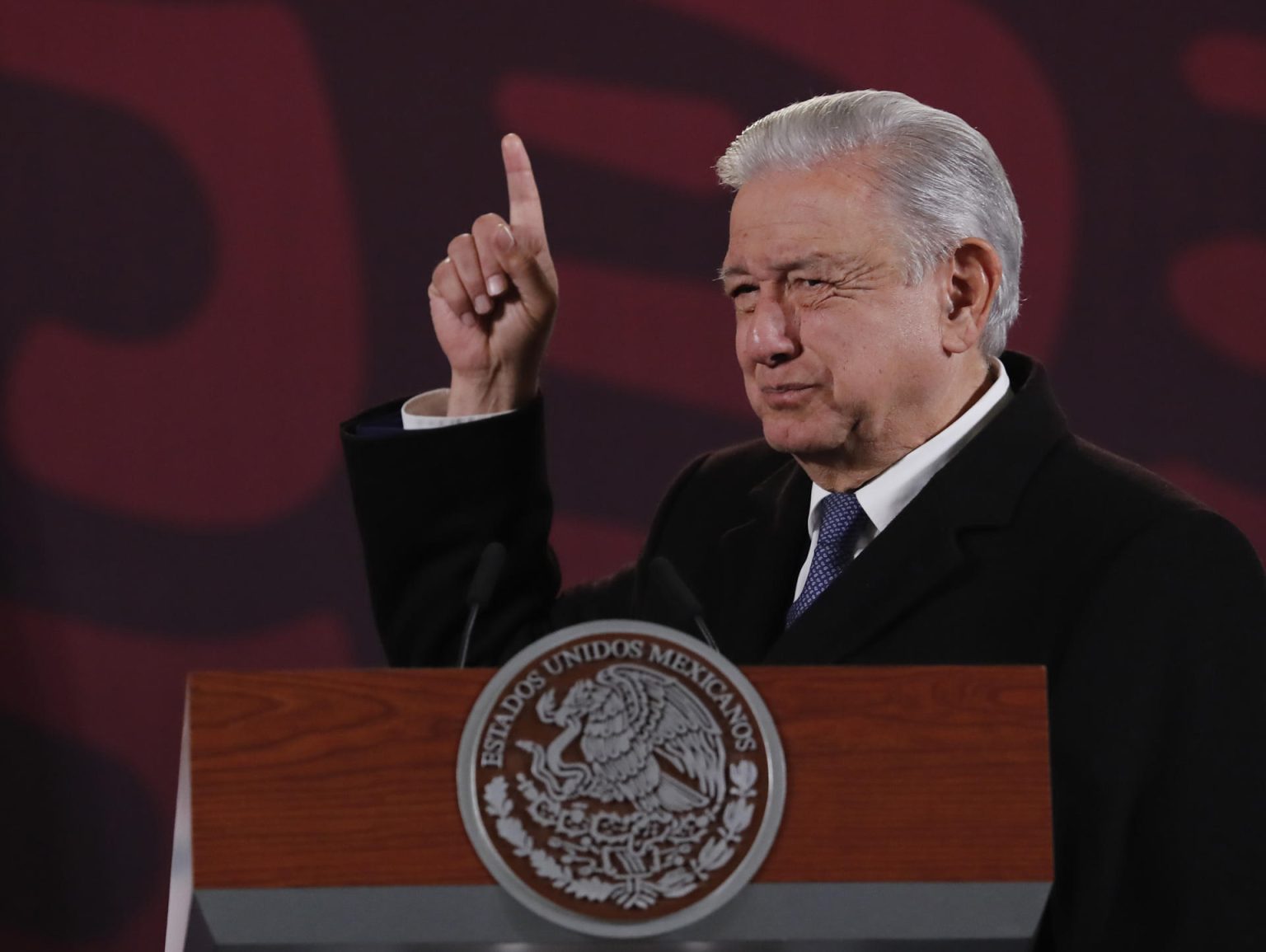 El presidente de México, Andrés Manuel López Obrador, participa este martes, durante una rueda de prensa matutina en Palacio Nacional de la Ciudad de México (México). EFE/ Mario Guzmán