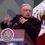 El presidente de México, Andrés Manuel López Obrador, habla durante una rueda de prensa este lunes, en el municipio Oriental, estado de Puebla (México). EFE/Hilda Ríos