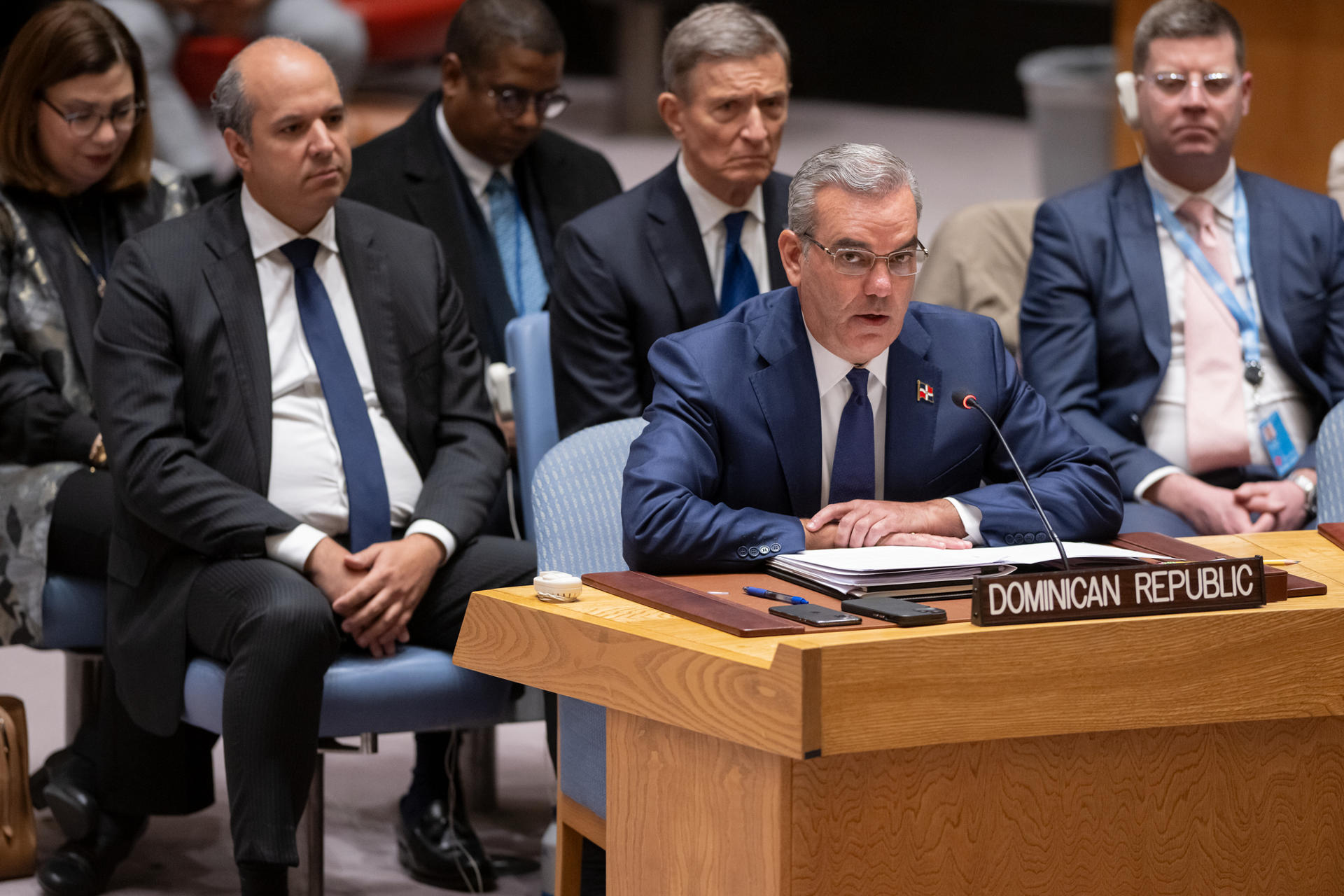 Fotografía cedida por la ONU donde aparece el presidente de República Dominicana, Luis Abinader, mientras habla en una sesión del Consejo de Seguridad sobre 'la crisis climática, la inseguridad alimentaria y los conflictos', este martes en la sede del organismo en Nueva York (EE.UU.). EFE/Manuel Elías/ONU /SOLO USO EDITORIAL /NO VENTAS /SOLO DISPONIBLE PARA ILUSTRAR LA NOTICIA QUE ACOMPAÑA /CRÉDITO OBLIGATORIO
