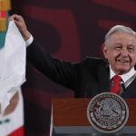 El presidente de México, Andrés Manuel López Obrador, habla este miércoles durante una conferencia de prensa matutina en Palacio Nacional de la Ciudad de México (México). EFE/ Mario Guzmán