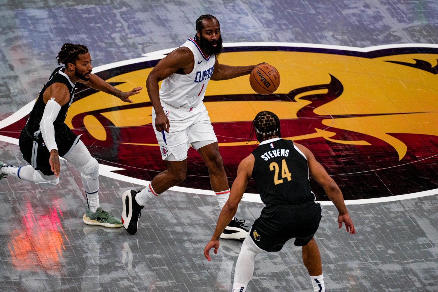 James Harden (c) de Clippers, en una fotografía de archivo. EFE/ Matthew A. Smith