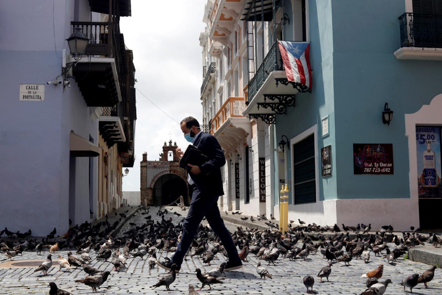 El Gobierno de Puerto Rico y la Junta de Supervisión Fiscal (JSF) anunciaron este martes que acordaron darle un 50 % mayor de retribución anual más alta de los pasados tres años a 1.130 funcionarios que se retirarán el próximo 31 de marzo de este año. Fotografía de archivo. EFE/Thais Llorca