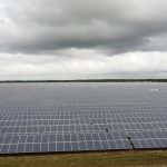 Fotografía de archivo en donde se observa una planta de energía solar. EFE/ Antoni Belchi