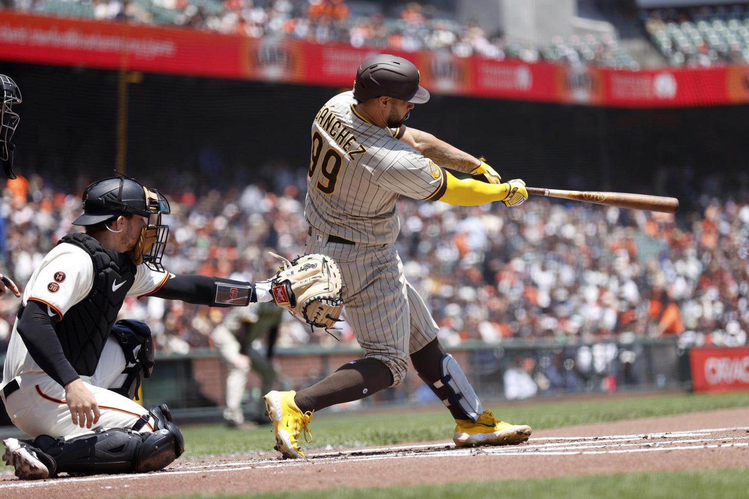 El jugador de bésbol Gary Sanchez (D), en una fotografía de archivo. EFE/EPA/John G. Mabanglo