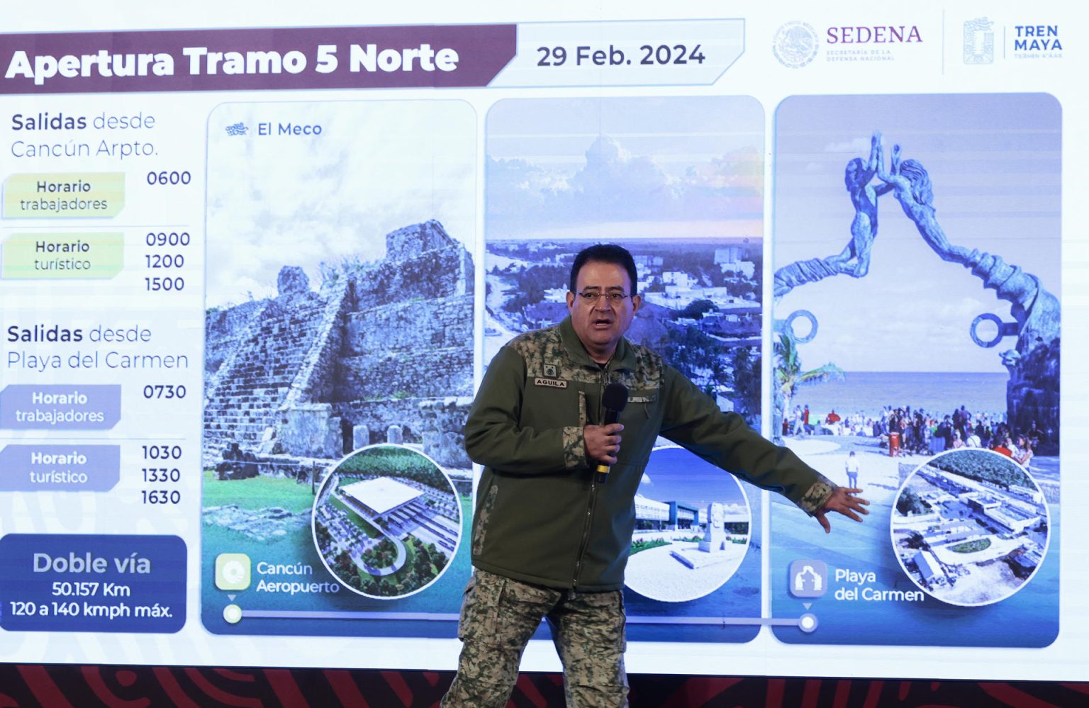 El director general del Tren Maya mexicano, Óscar David Lozano, habla durante una conferencia de prensa matutina en Palacio Nacional hoy, en la Ciudad de México (México). EFE/José Méndez