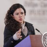 La secretaria de Gobernación, Luisa María Alcalde, participa hoy en la conferencia matutina del presidente Andrés Manuel López Obrador en Palacio Nacional en la Ciudad de México. (México). EFE/ Isaac Esquivel