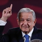 El presidente de México, Andrés Manuel López Obrador, habla durante una rueda de prensa en el Palacio Nacional, en Ciudad de México (México). EFE/Sáshenka Gutiérrez