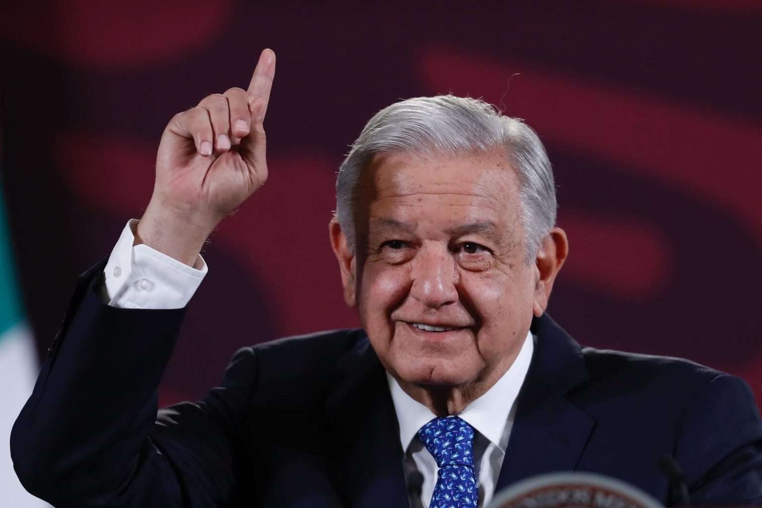 El presidente de México, Andrés Manuel López Obrador, habla durante una rueda de prensa en el Palacio Nacional, en Ciudad de México (México). EFE/Sáshenka Gutiérrez