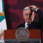 El Presidente de México, Andrés Manuel López Obrador, participa hoy, durante una rueda de prensa matutina en Palacio Nacional en Ciudad de México (México). EFE/Sáshenka Gutiérrez