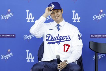 El jugador de béisbol Shohei Ohtani, durante su presentación como nuevo jugador de Los Angeles Dodgers. EFE/EPA/ARCHIVO/CAROLINE BREHMAN