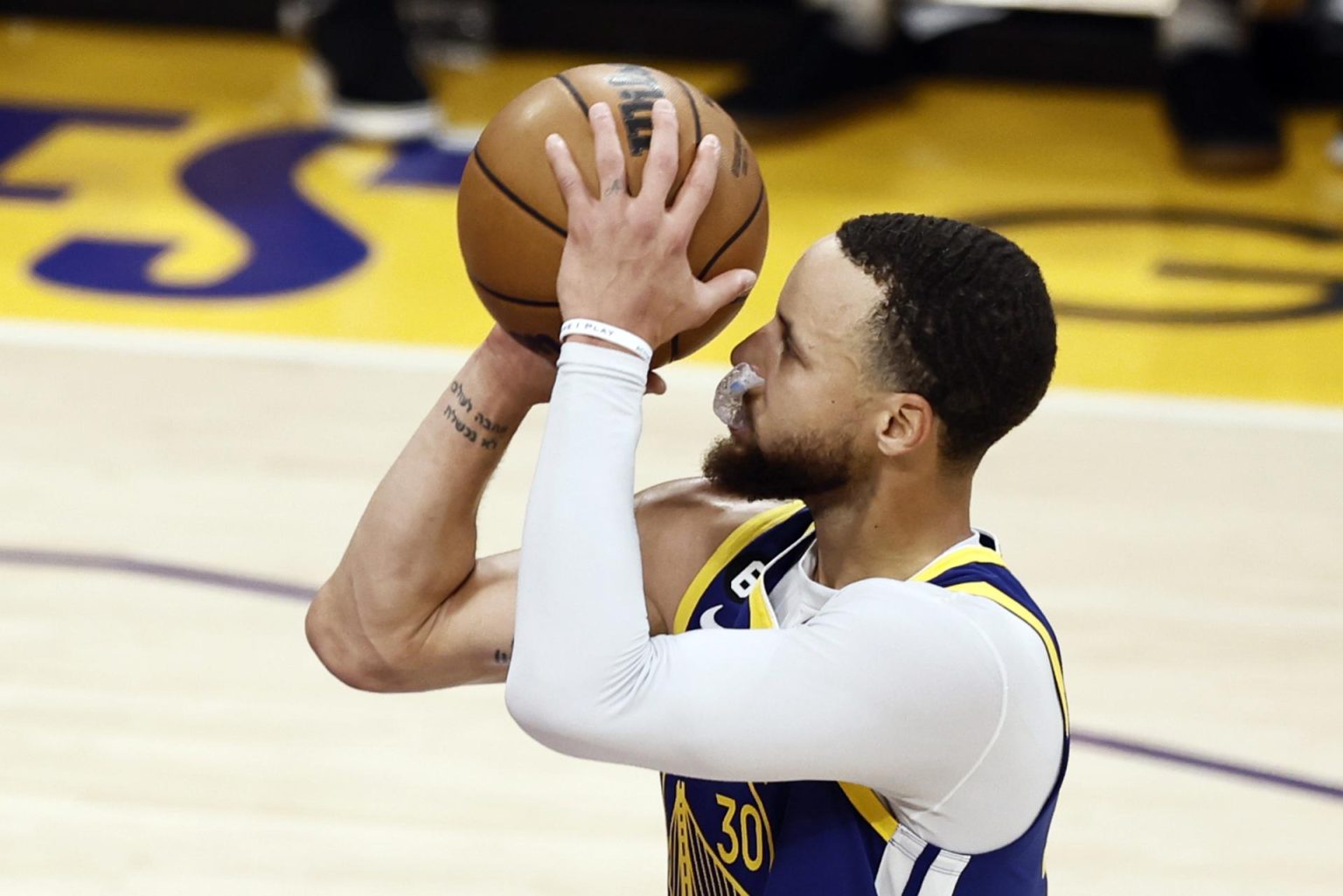 El base los Golden State Warriors Stephen Curry, en una fotografía de archivo. EFE/EPA/Etienne Laurent