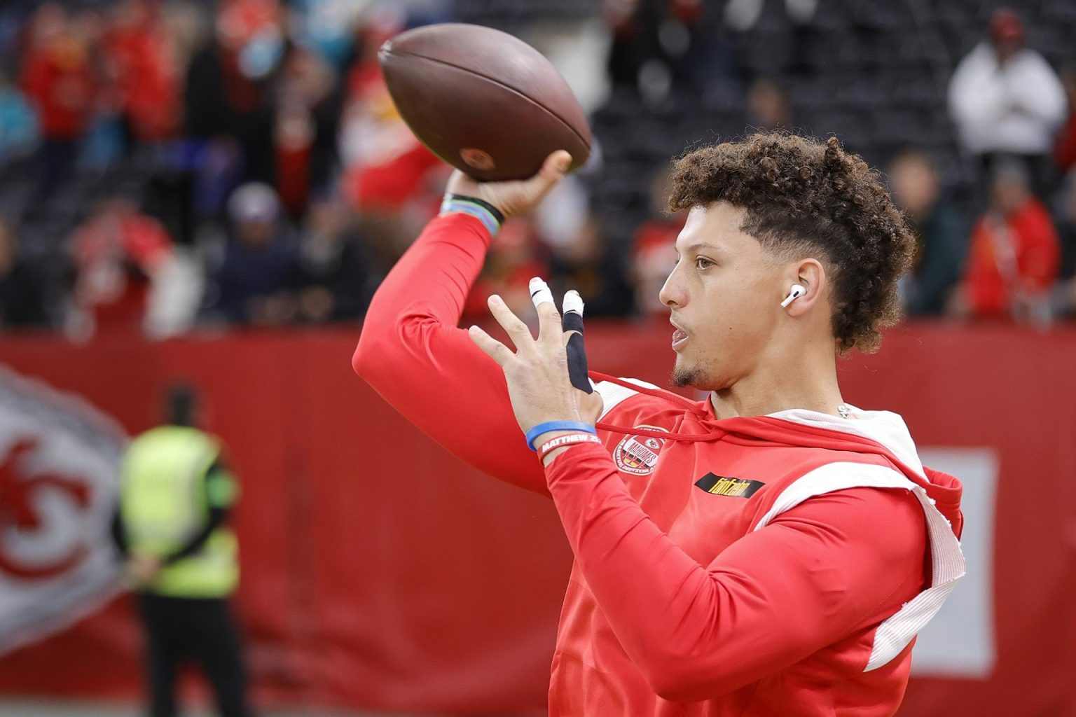 El mariscal de campo de los Kansas City Chiefs quarterback Patrick Mahomes , en una fotografía de archivo. EFE/EPA/Ronald WIttek