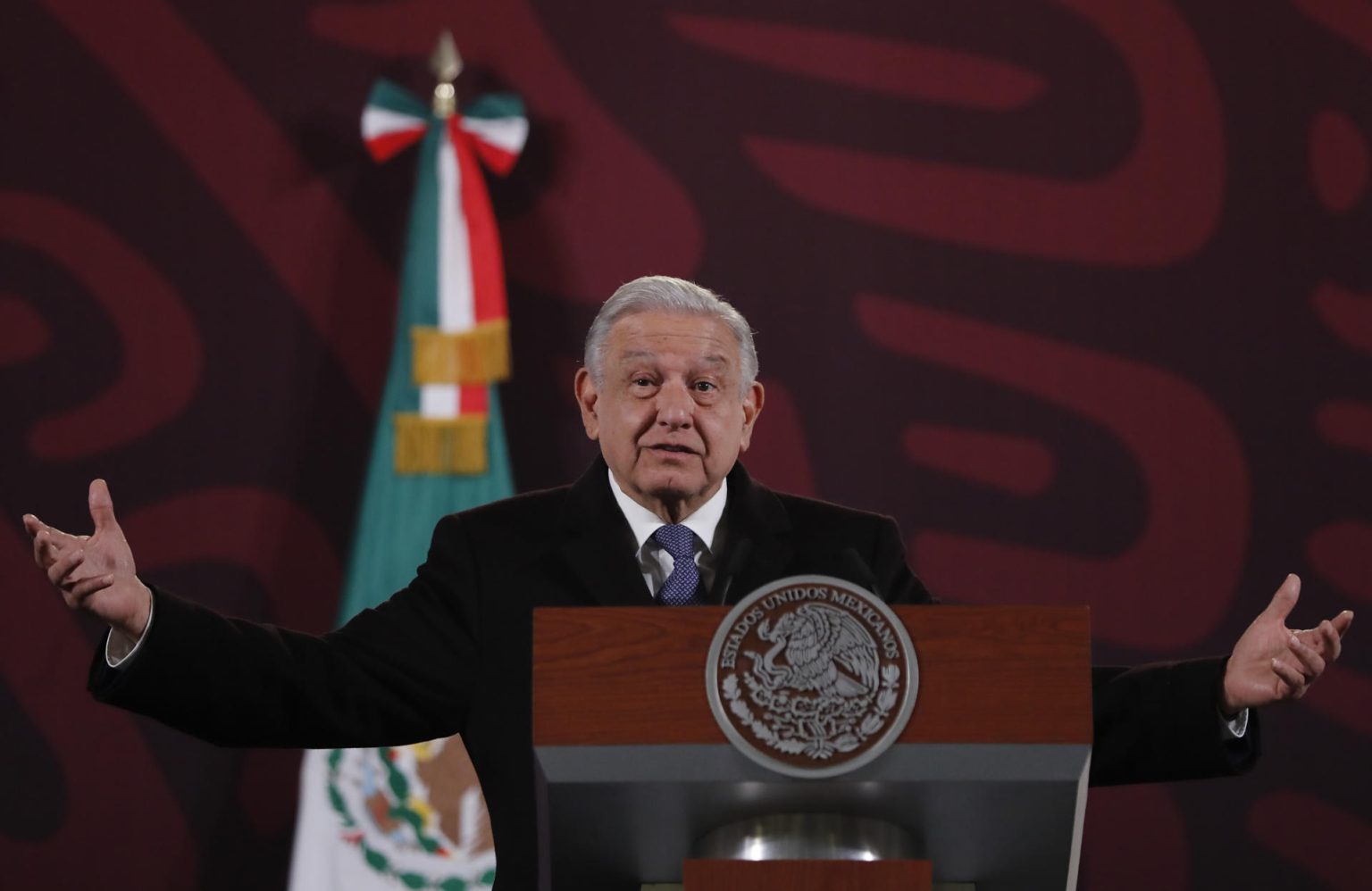 El presidente de México, Andrés Manuel López Obrador, participa este martes, durante una rueda de prensa matutina en Palacio Nacional de la Ciudad de México (México). EFE/ Mario Guzmán