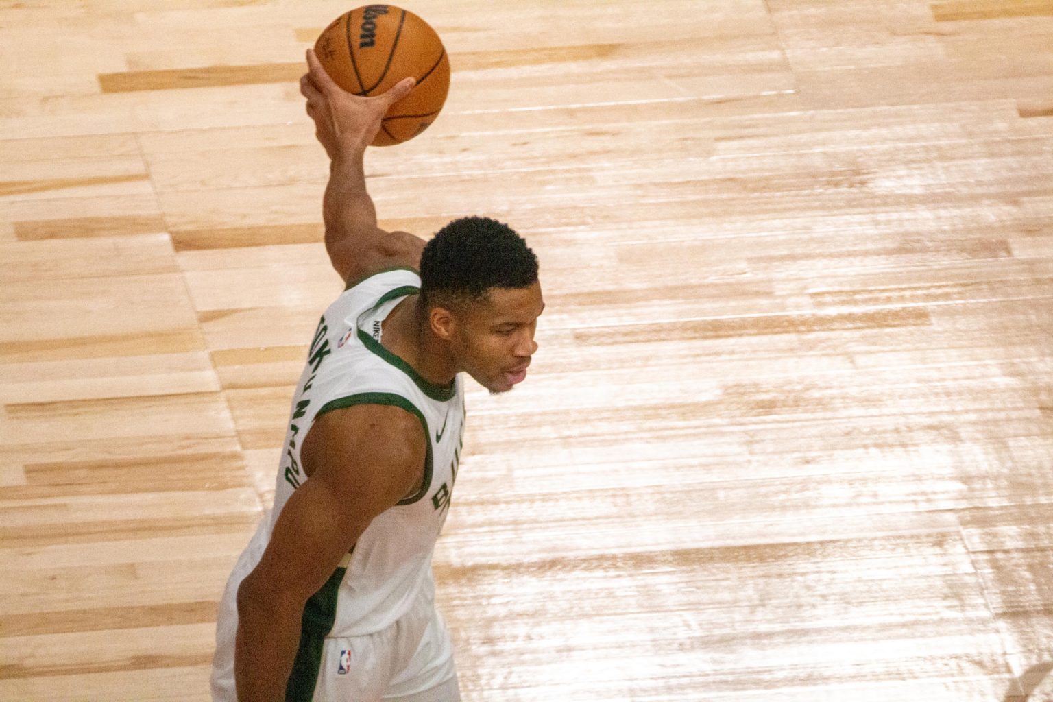 Giannis Antetokounmpo de los Milwaukee Bucks, en una fotografía de archivo. EFE/Julio César Rivas