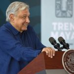 Fotografía cedida este miércoles por la presidencia de México del mandatario mexicano, Andrés Manuel López Obrador, durante una rueda de prensa en Palenque, Chiapas (México). EFE/Presidencia de México/SOLO USO EDITORIAL/SOLO DISPONIBLE PARA ILUSTRAR LA NOTICIA QUE ACOMPAÑA(CRÉDITO OBLIGATORIO)