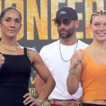 La boxeadora puertorriqueña Amanda Serrano (i) y la alemana Nina Meinke posan durante una rueda de prensa previo a su combate en la categoría peso pluma este jueves, en San Juan (Puerto Rico). EFE/ Jorge Muñiz