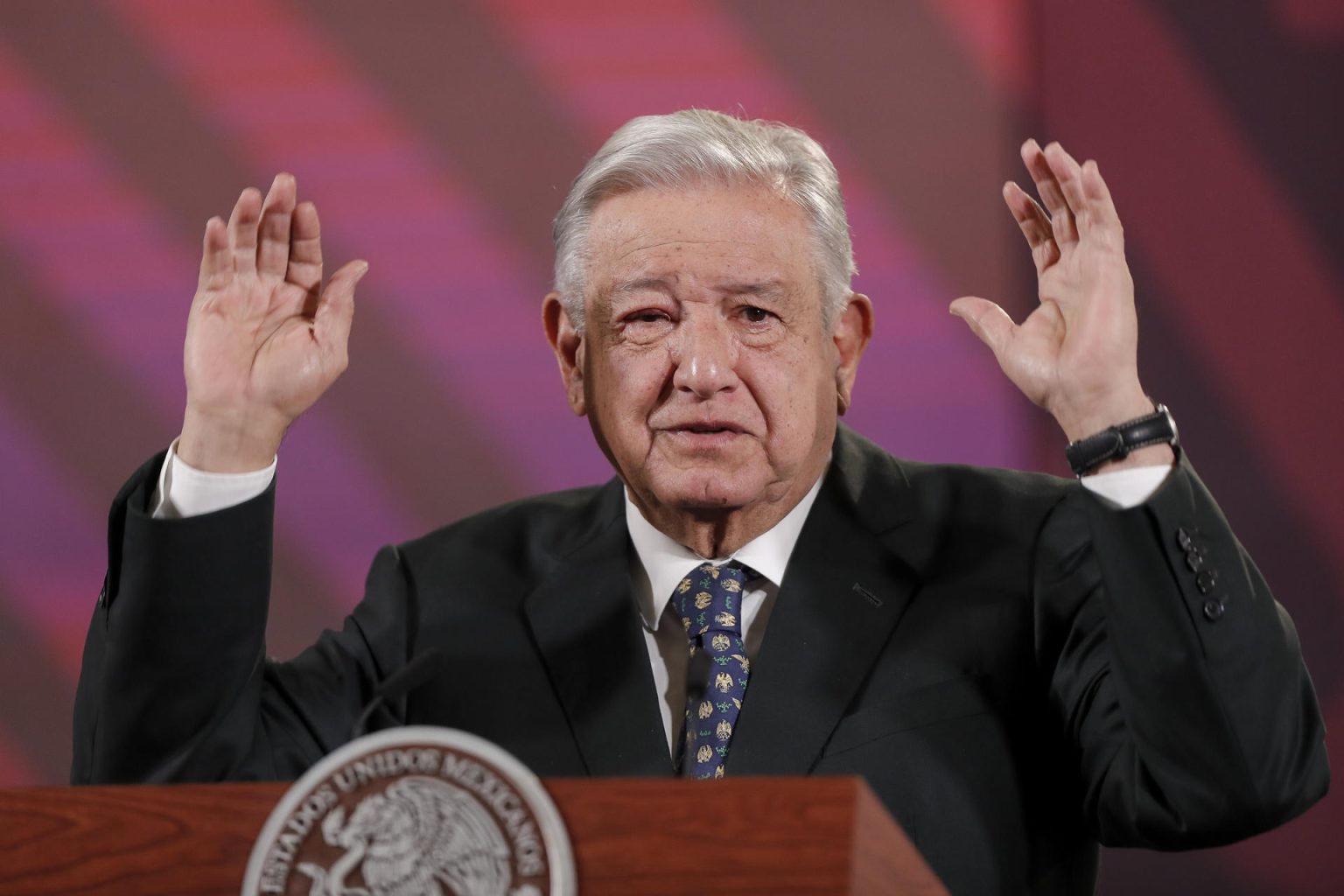 El presidente de México, Andrés Manuel López Obrador, participa hoy en su conferencia matutina en Palacio Nacional, de la Ciudad de México, (México). . EFE/ Isaac Esquivel