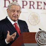 El presidente de México, Andrés Manuel López Obrador, participa durante su conferencia de prensa matutina este martes en Palacio Nacional de la Ciudad de México (México). EFE/José Méndez