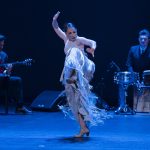 Un conjunto flamenco y una bailaora fueron registrados este sábado, 13 de marzo, durante la Gala Flamenca, en el New York City Center, en Nueva York (NY, EE.UU.). EFE/Angel Colmenares