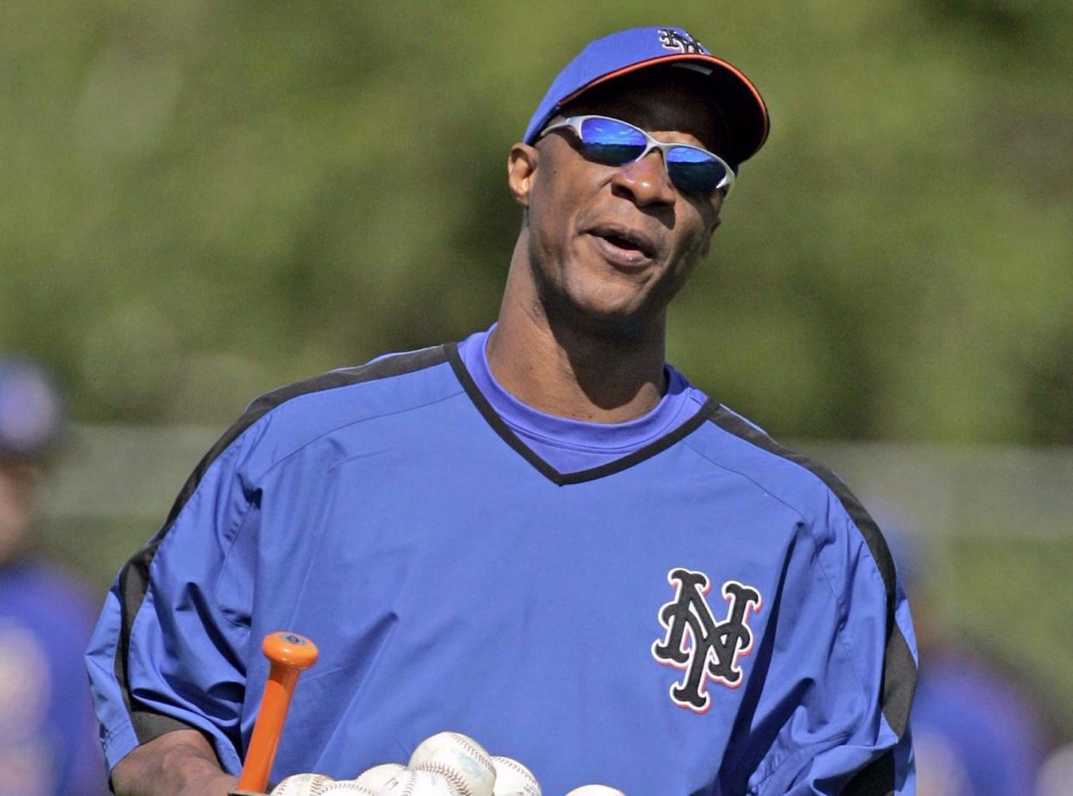 Imagen de archivo del exjardinero estrella del béisbol de las Grandes Ligas Darryl Strawberry. EFE/GARY I ROTHSTEIN