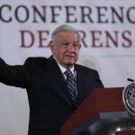 El presidente de México, Andrés Manuel López Obrador, habla durante una rueda de prensa en el Palacio Nacional de la Ciudad de México (México). EFE/ Mario Guzmán