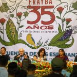 El secretario general nacional de la Confede, Oscar Solorzano (d) participa en una reunión con líderes sindicales nacionales e internacionales, este jueves en San Cristobal de las Casas, estado de Chiapas (México). EFE/Carlos López