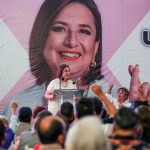 Fotografía cedida este martes por Xóchitl Gálvez Prensa donde se observa a la candidata presidencial del frente opositor Fuerza y Corazón por México, Xóchitl Gálvez, durante su participación en un acto público en el municipio de Ecatepec (México). EFE/ Xóchitl Gálvez Prensa /SOLO USO EDITORIAL/SOLO DISPONIBLE PARA ILUSTRAR LA NOTICIA QUE ACOMPAÑA (CRÉDITO OBLIGATORIO)