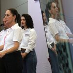 La candidata presidencial del oficialismo Movimiento de Regeneración Nacional (Morena), Claudia Sheinbaum, participa durante un acto público este jueves en Querétaro (México). EFE/ Sergio Adrián Angeles