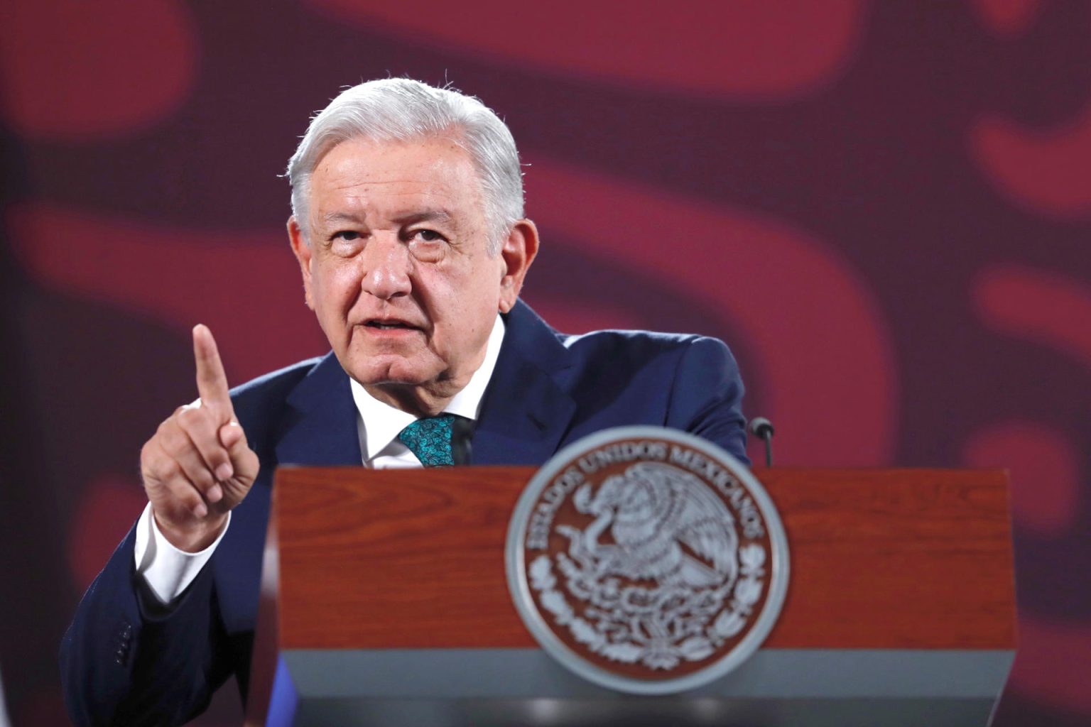 El Presidente de México Andrés Manuel López Obrador, participa este miércoles durante una rueda de prensa matutina en Palacio Nacional en la Ciudad de México (México). EFE/Sáshenka Gutiérrez