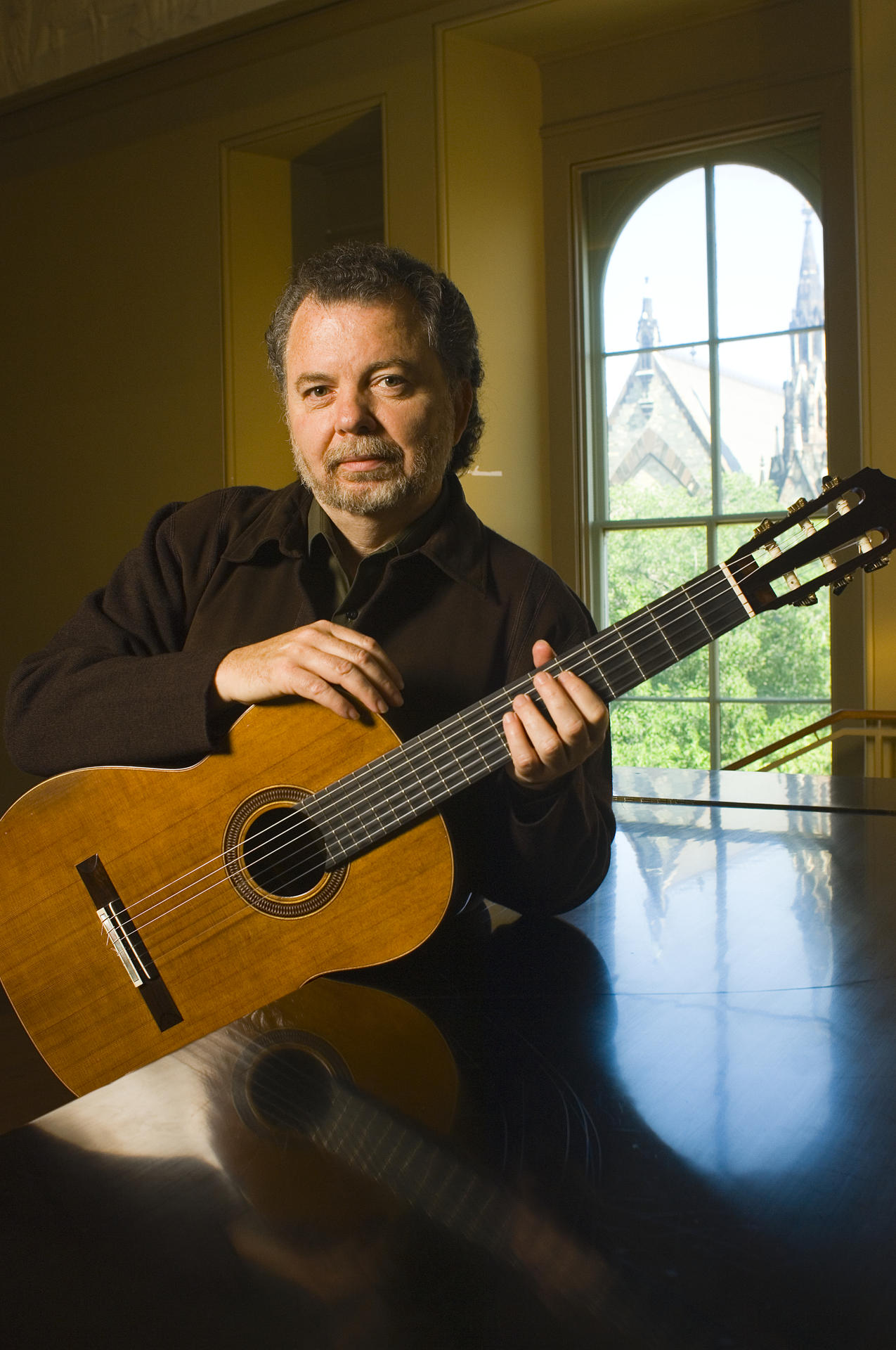 Fotografía cedida por Víctor Vidal donde aparece el guitarrista cubano Manuel Barrueco, quien ofrecerá un concierto en San Juan el próximo 2 de junio en el prestigioso Festival Casals de Puerto Rico. EFE/Víctor Vidal /SOLO USO EDITORIAL /NO VENTAS /SOLO DISPONIBLE PARA ILUSTRAR LA NOTICIA QUE ACOMPAÑA /CRÉDITO OBLIGATORIO
