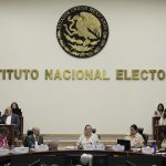 Vista general durante una sesión celebrada este miércoles en el Instituto Nacional Electoral (INE), en la Ciudad de México (México). EFE/José Méndez