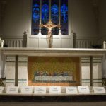 Imagen de archivo de una vista del altar en la iglesia católica St. Joseph, de la localidad de Stratford (Canadá). EFE/Julio César Rivas