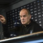 El entrenador de la selección uruguaya de fútbol, Marcelo Bielsa, en una imagen de archivo. EFE/ Sofía Torres