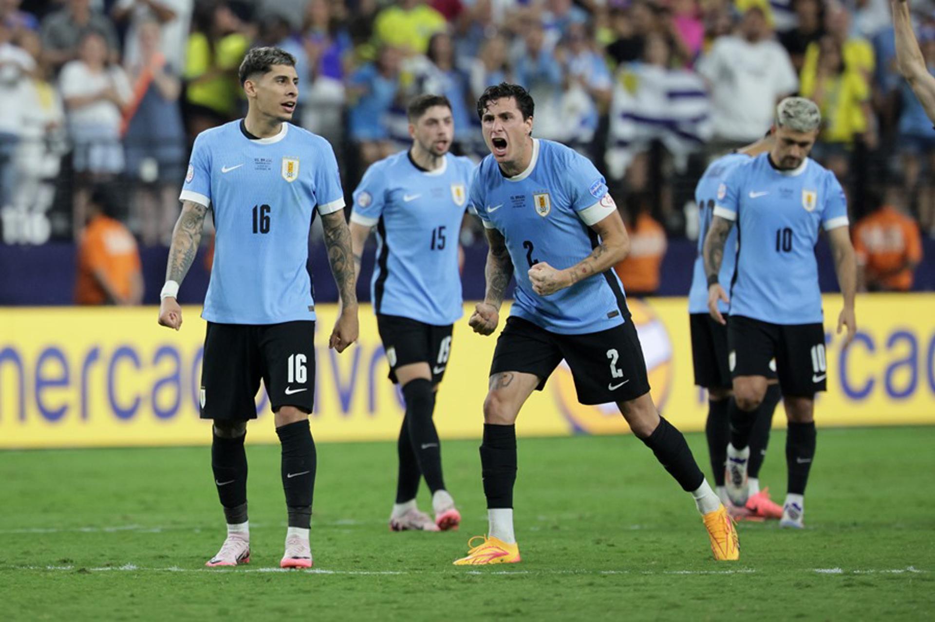 (i -d) Mathias Olivera, Federico Valverde, José Giménez y Giorgian de Arrascaeta en la Copa América 2024. EFE/EPA/ALLISON DINNER
