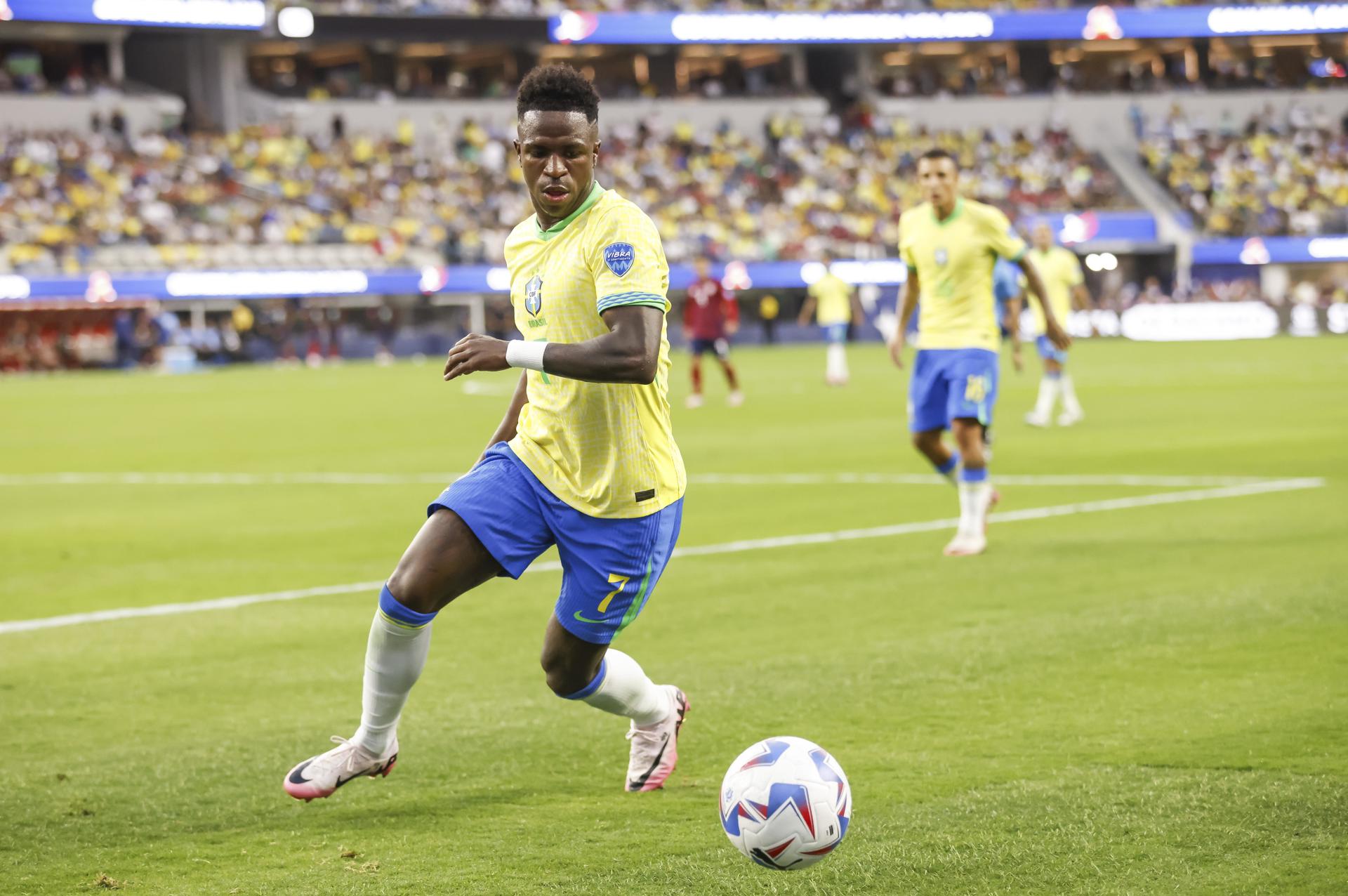 Imagen de archivo de Vinicius Junior, cuya temporada destacada con Real Madrid no tuvo reflejos en la selección de Brasil, que fue eliminda el 6 de julio en Las Vegas de la Copa América de Estados Unidos. EFE/EPA/Caroline Brehman
