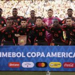 La selección de Colombia posa antes del partido de Copa América ante Brasil. EFE/JOHN G. MABANGLO