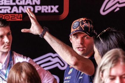El neerlandés Max Verstappen (Red Bull) penalizará en la parrilla del GP de Bélgica de este domingo diez puestos al introducir una nueva unidad de potencia este fin de semana. EFE/EPA/OLIVIER MATTHYS