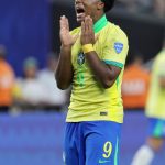 Endrick Moreira de Brasil reacciona tras un gol fallido durante Copa América 2024. EFE/EPA/ALLISON DINNER